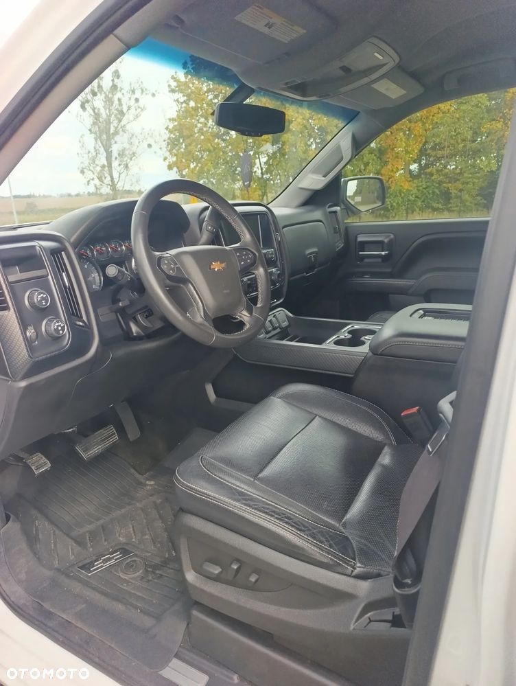 Chevrolet Silverado - 12
