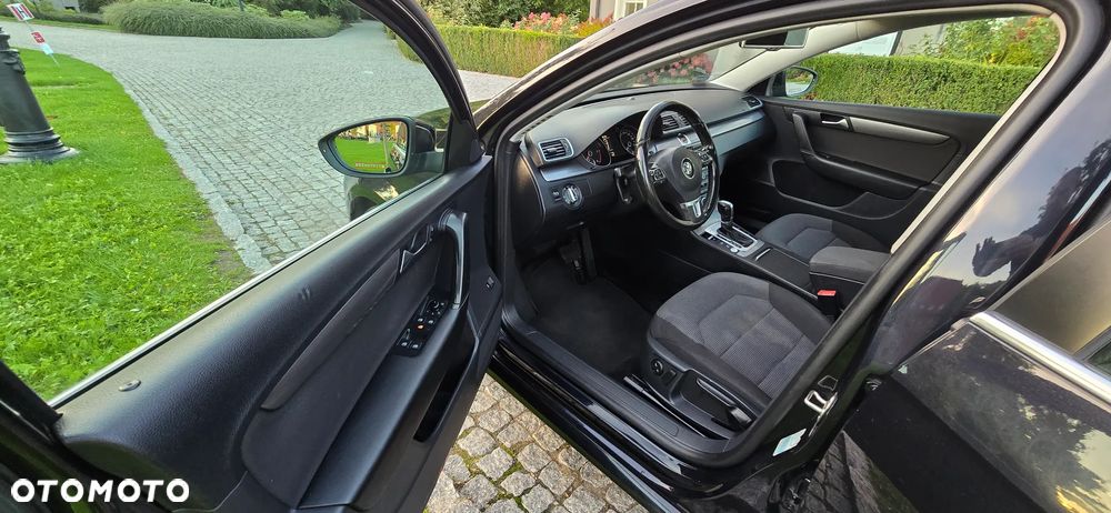 Volkswagen Passat 2.0 TDI Comfortline DSG - 9
