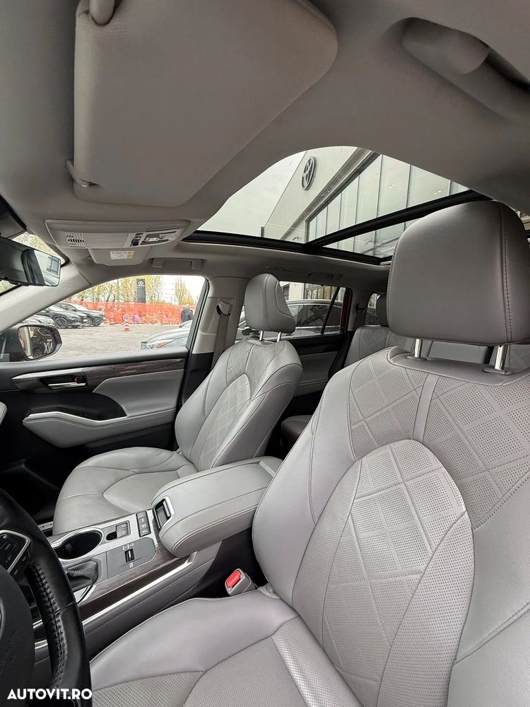 Toyota Highlander 2.5 L Dynamic Force 248CP Luxury Pearly - 12