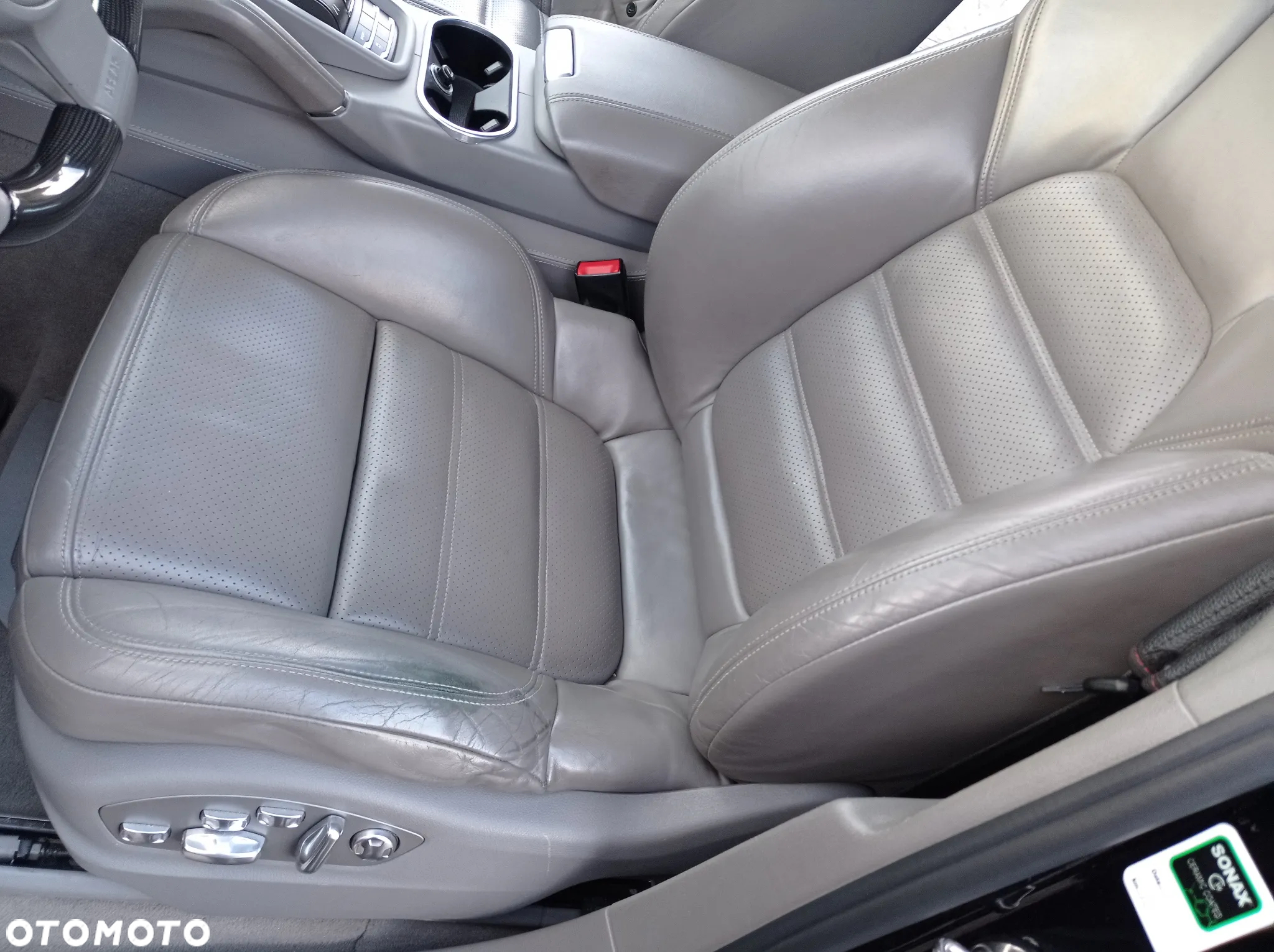 Porsche Cayenne S - 18