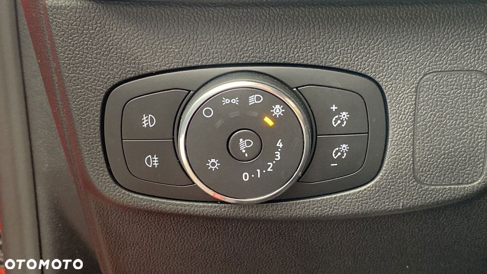 Ford Focus 1.0 EcoBoost mHEV Titanium X - 23