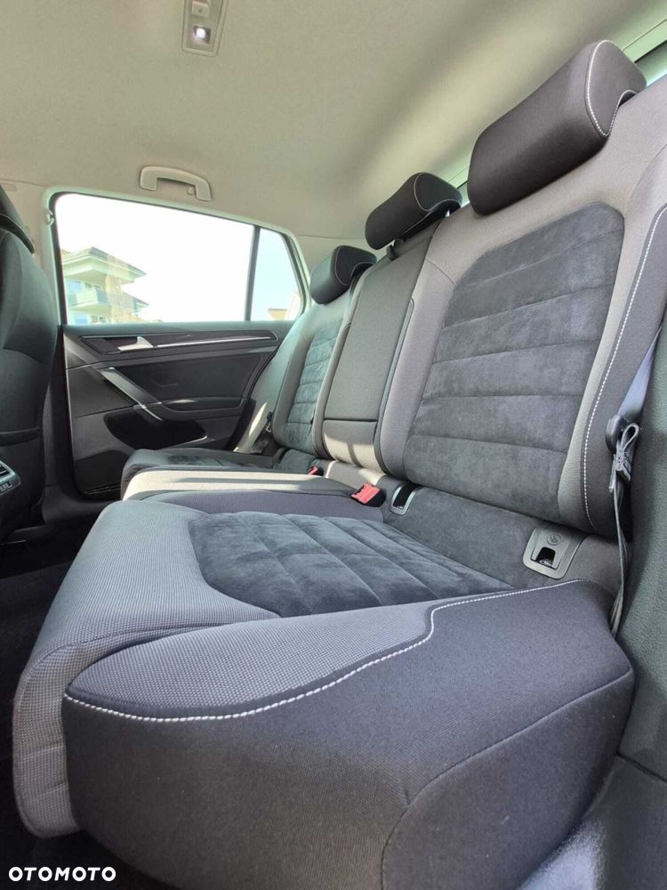 Volkswagen Golf - 19