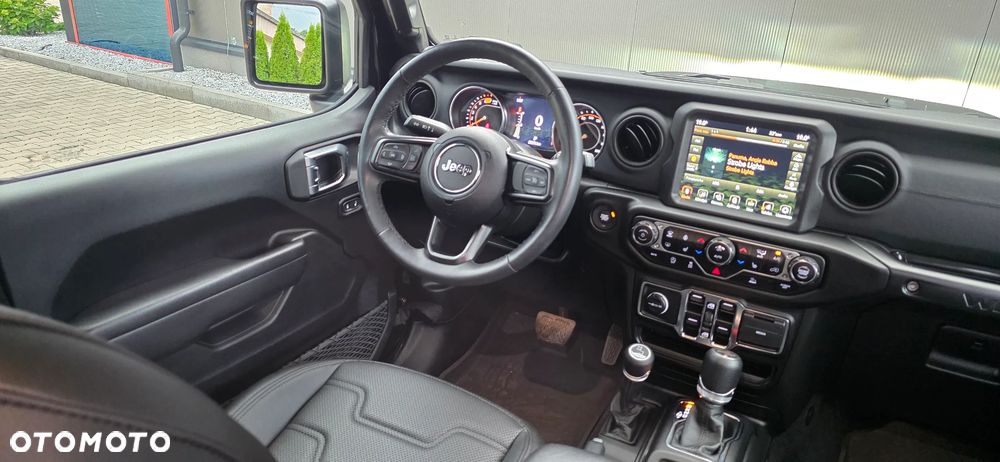Jeep Wrangler - 26