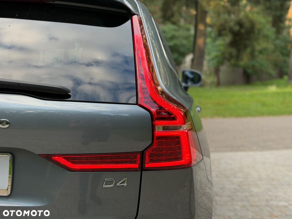 Volvo XC 60 D4 Momentum - 21