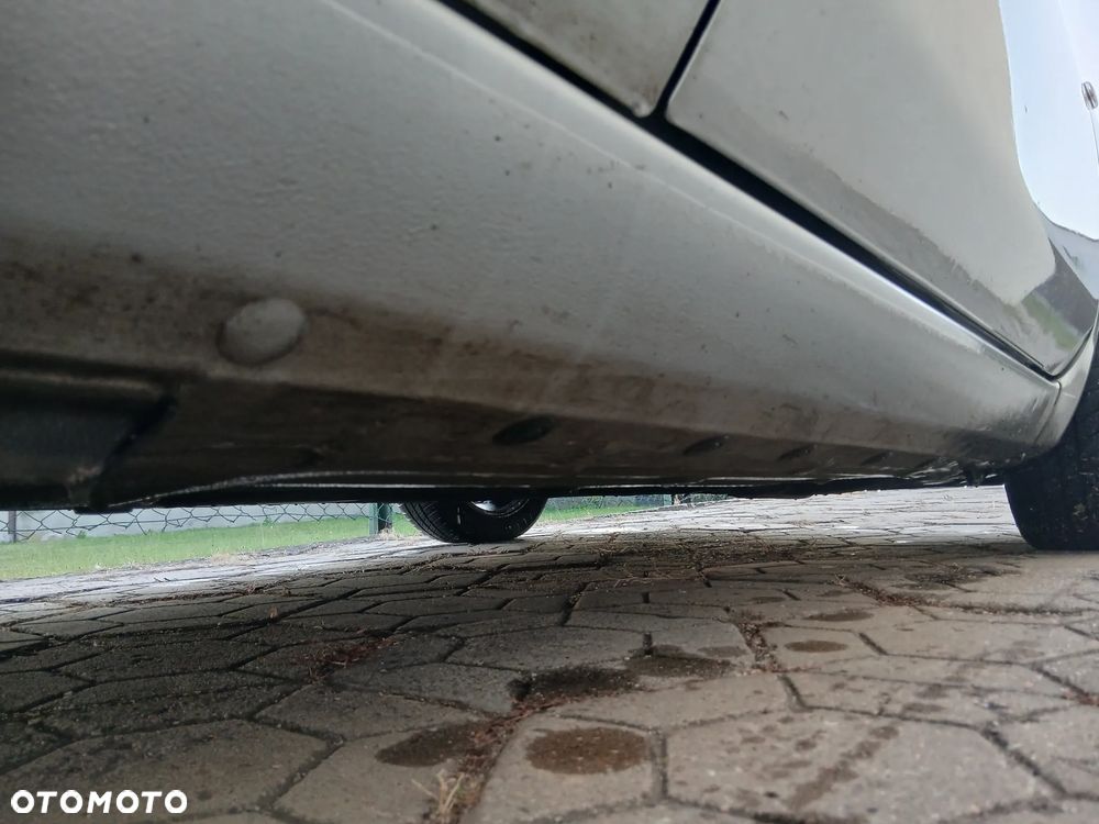 Nissan Micra - 15