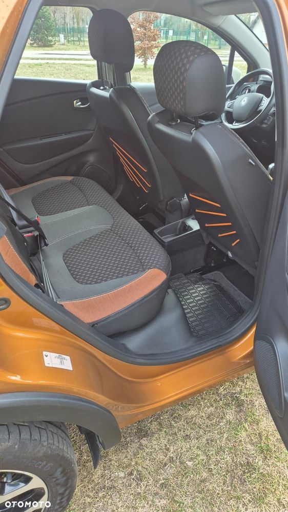 Renault Captur ENERGY TCe 120 EDC LIMITED - 11