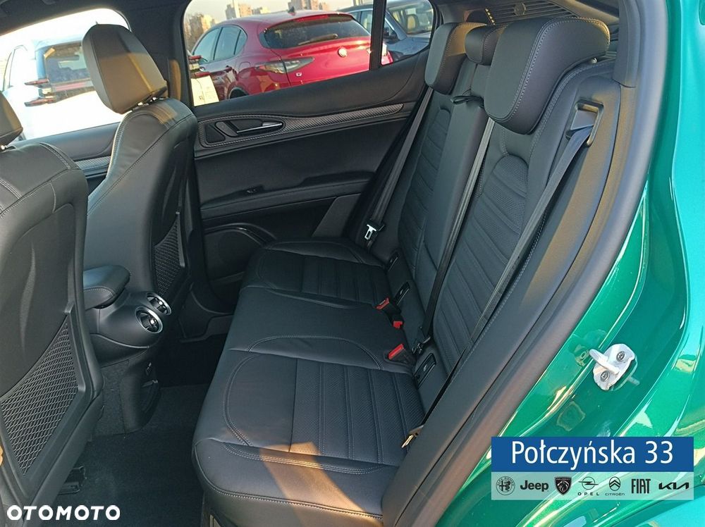 Alfa Romeo Stelvio - 31