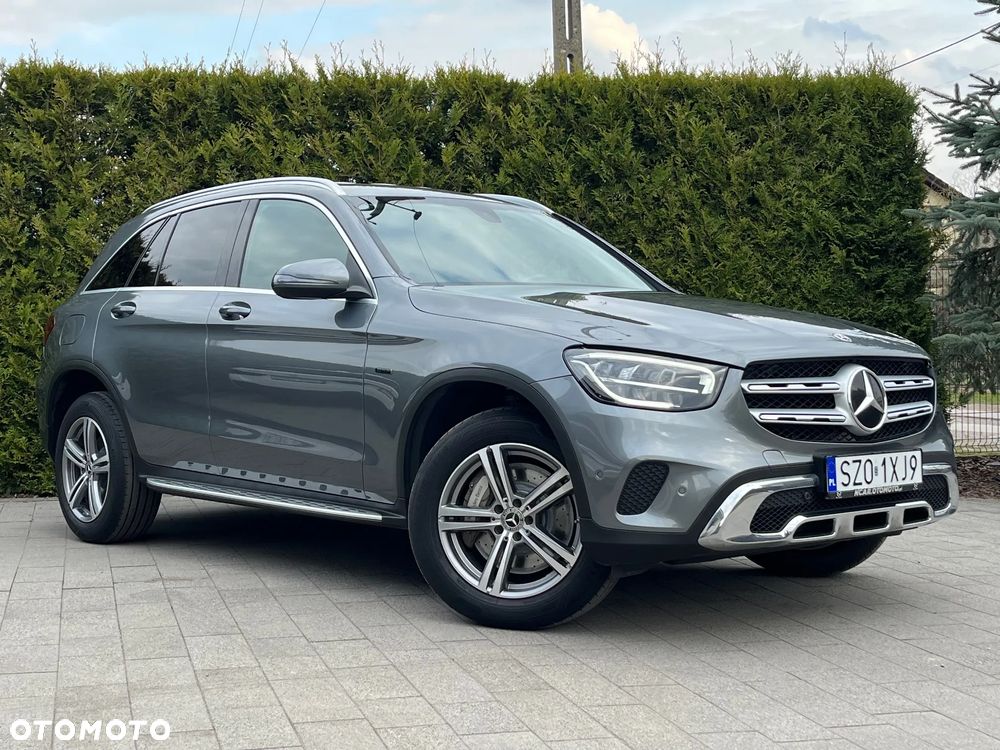 Mercedes-Benz GLC 300 e 4-Matic - 4