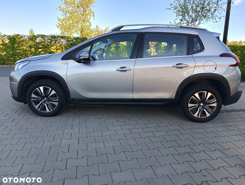 Peugeot 2008 BlueHDi 100 STOP & START Active - 4
