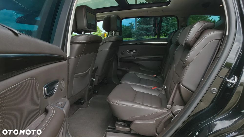 Renault Espace 1.6 dCi Energy Initiale Paris EDC 7os - 33