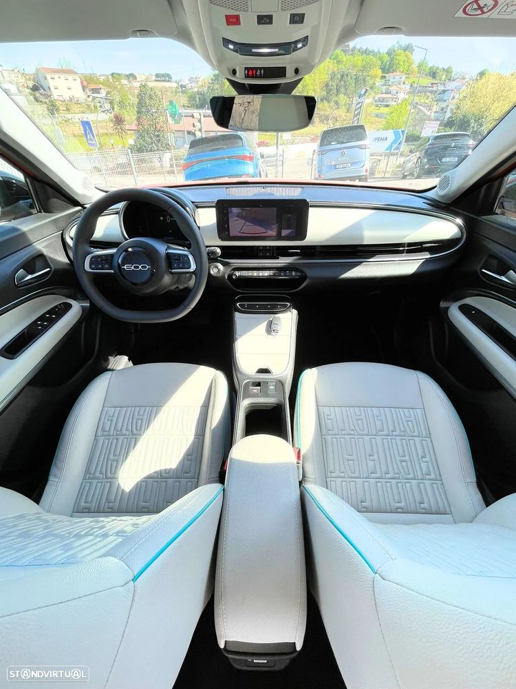 Fiat 600e La Prima - 8