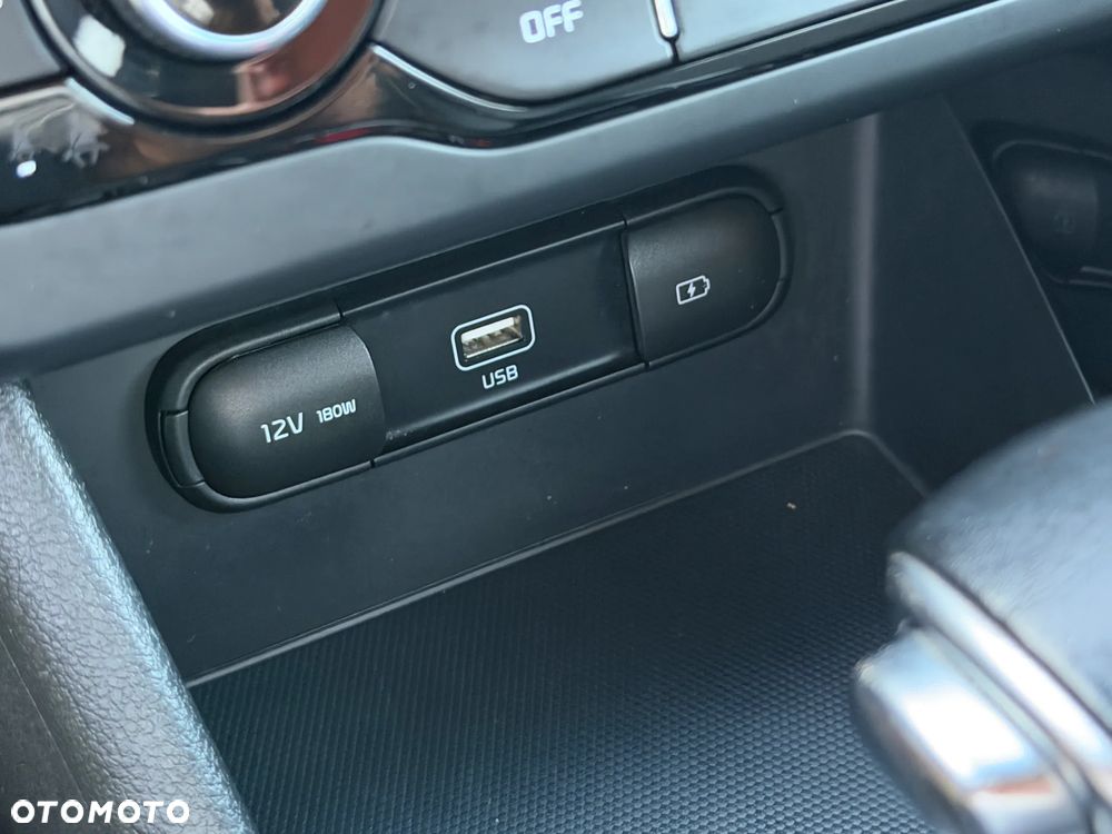 Kia Niro 1.6 GDI PHEV 2WD Vision - 22
