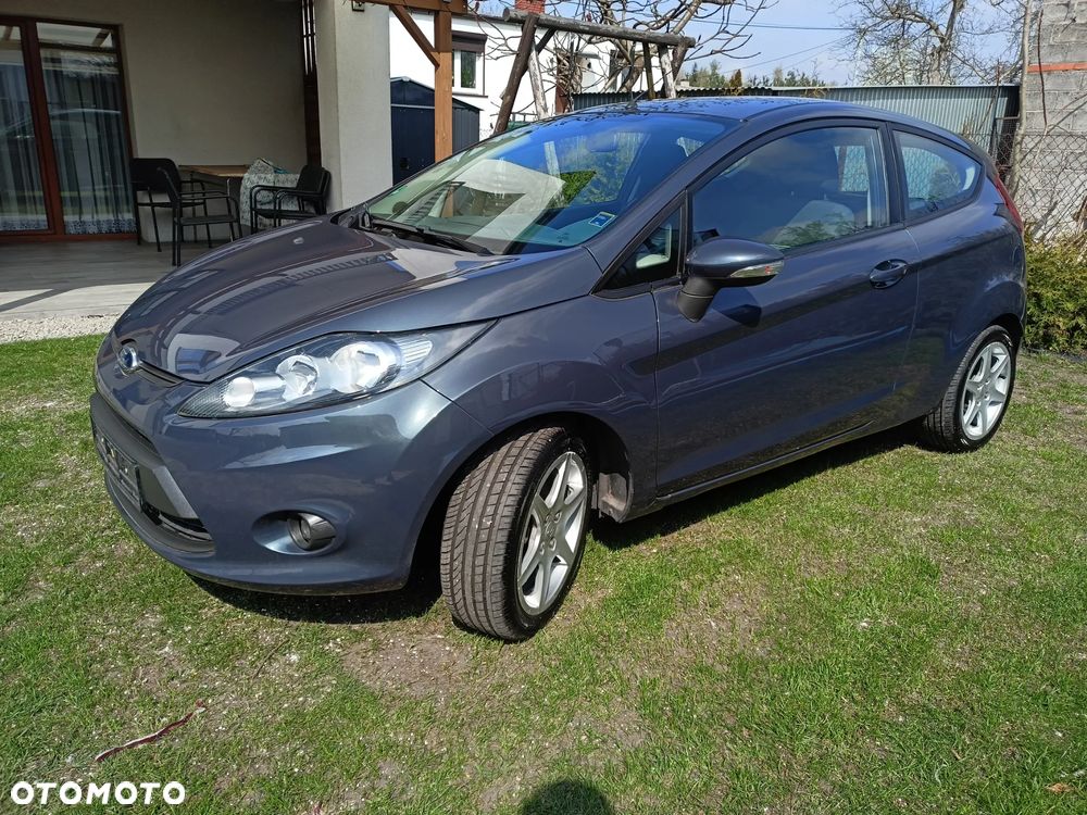 Ford Fiesta - 2