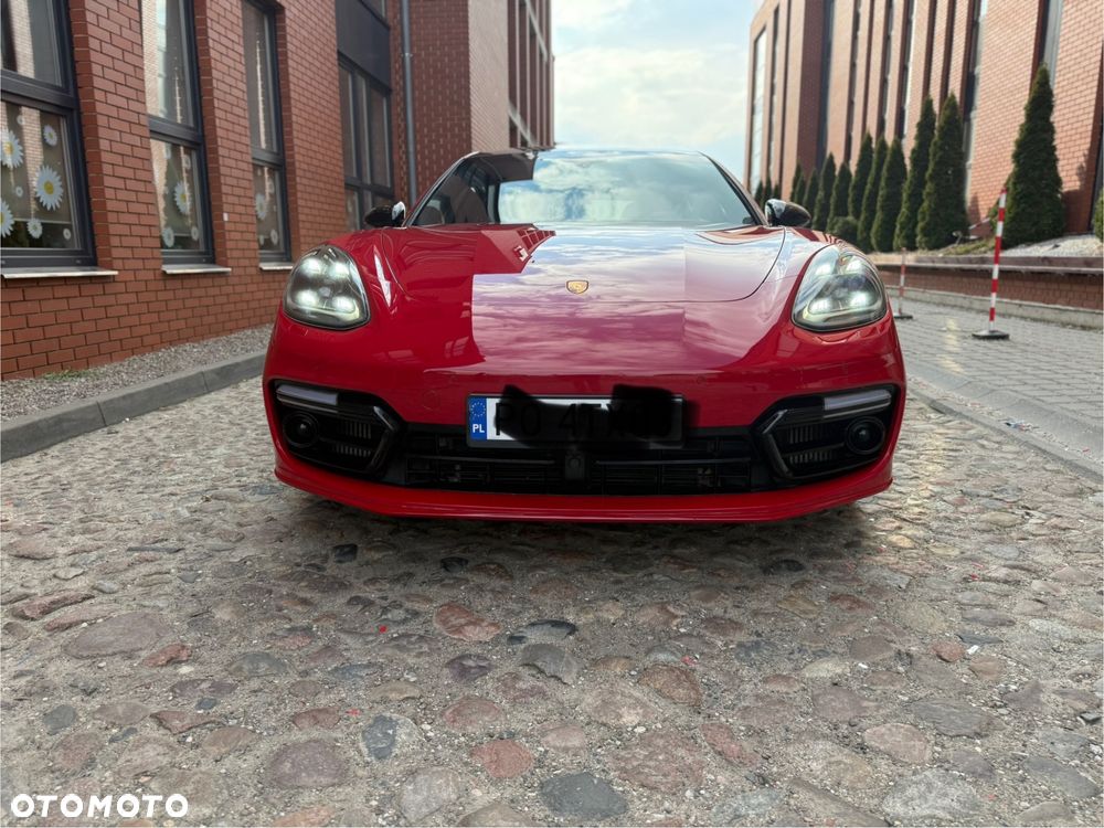 Porsche Panamera GTS GPF - 3