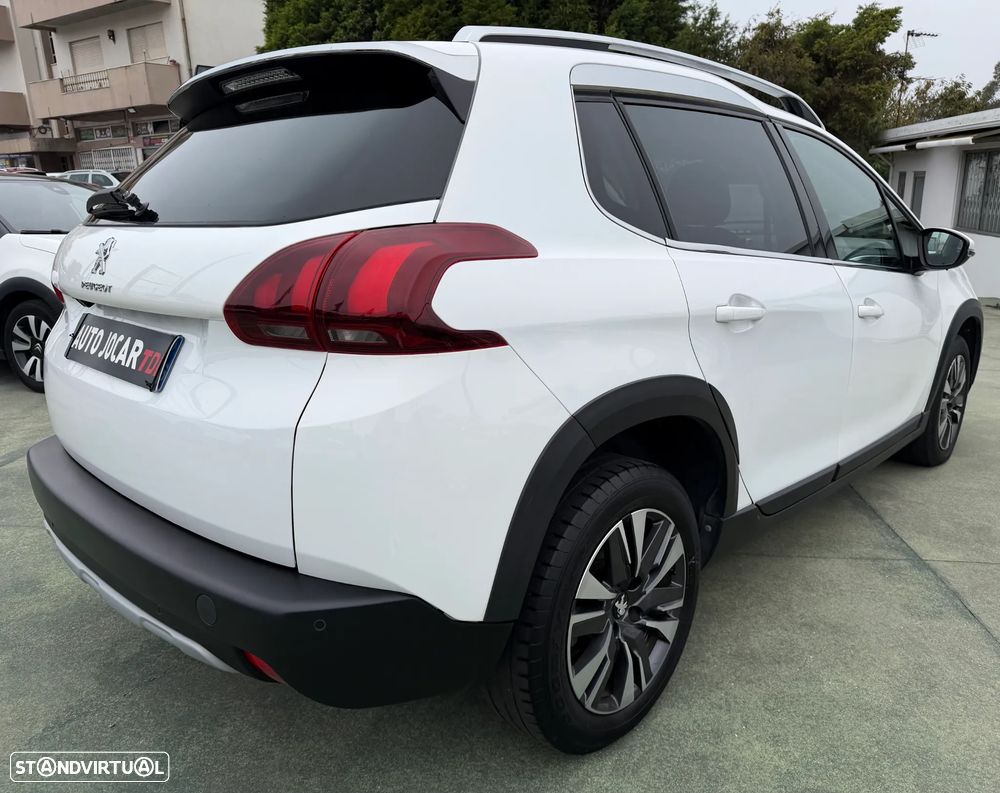 Peugeot 2008 PureTech 130 Stop&Start EAT6 Allure — fotografia 7