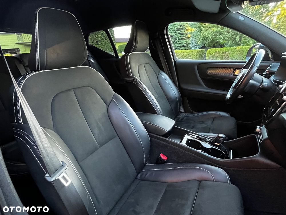 Volvo XC 40 T5 Recharge DKG RDesign Expression - 24