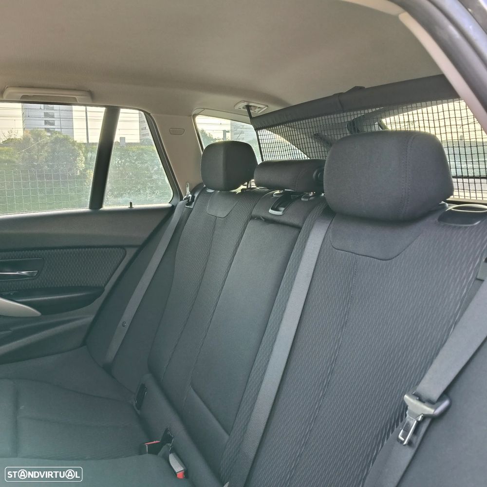 BMW 318 d Modern Line - 9