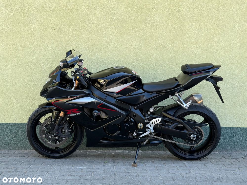 Suzuki GSX-R - 24