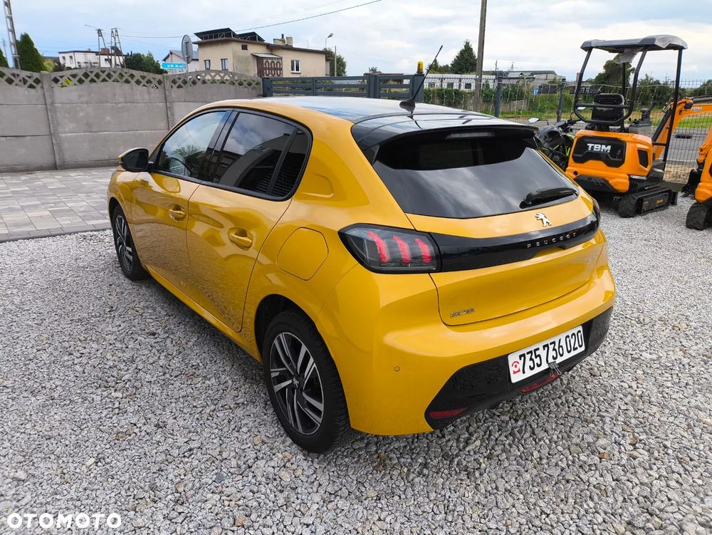 Peugeot 208 - 3