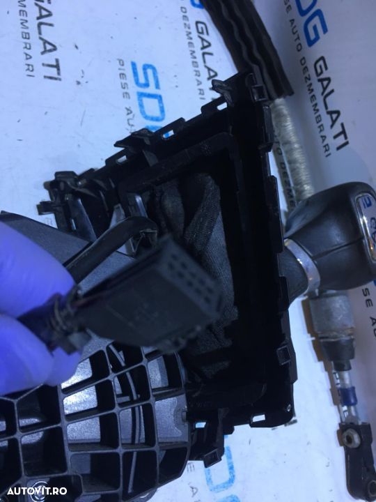 Timonerie Cutie Automata DSG VW Golf 5 2003 - 2009 Cod Piesa : 5K2 713 025 B / 5K2713025B - 5