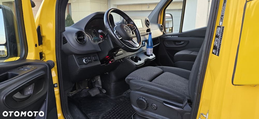 Mercedes-Benz Sprinter - 6