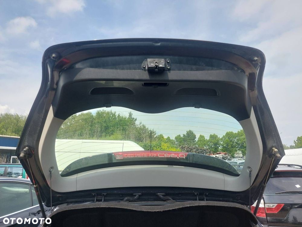 KOMPLETNY TYŁ KLAPA ZDERZAK LAMPA KIA PROCEED I 1K - 6