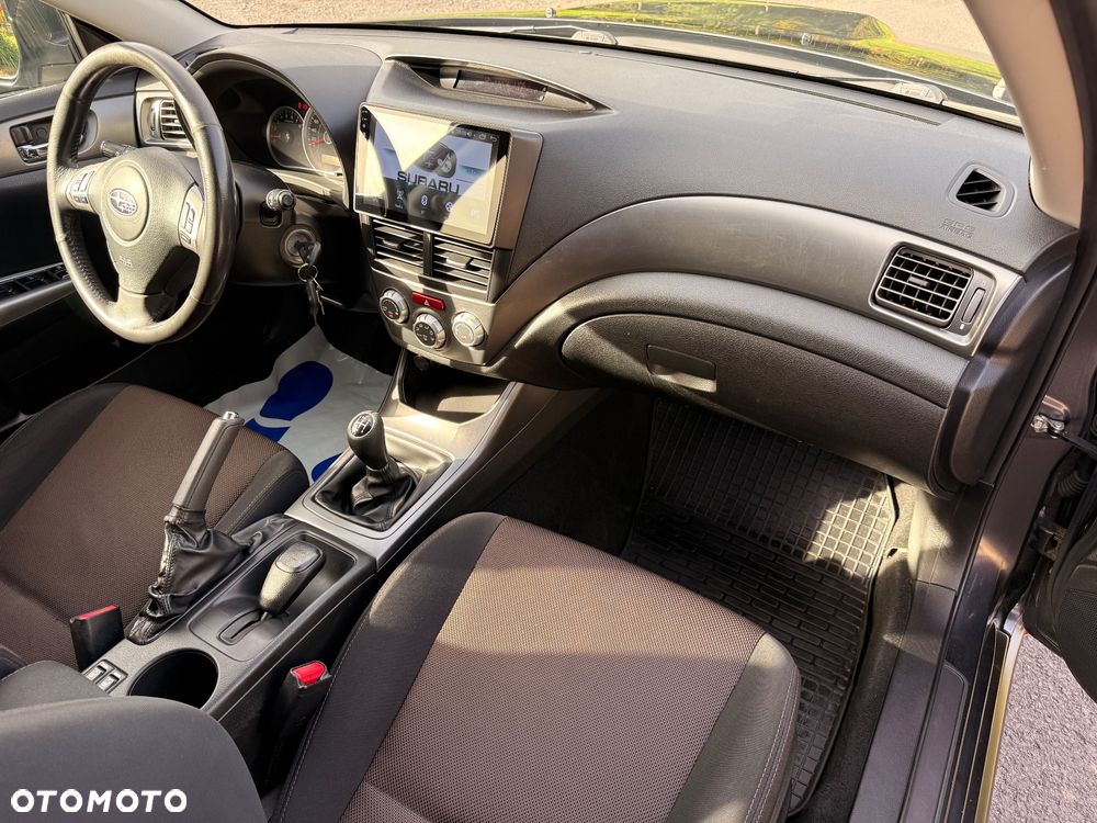 Subaru Impreza XV 2.0R - 22