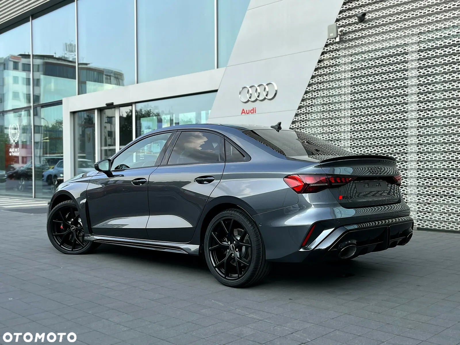 Audi RS3 Limousine TFSI Quattro S tronic - 3