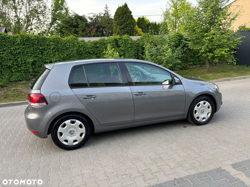 Volkswagen Golf - 26