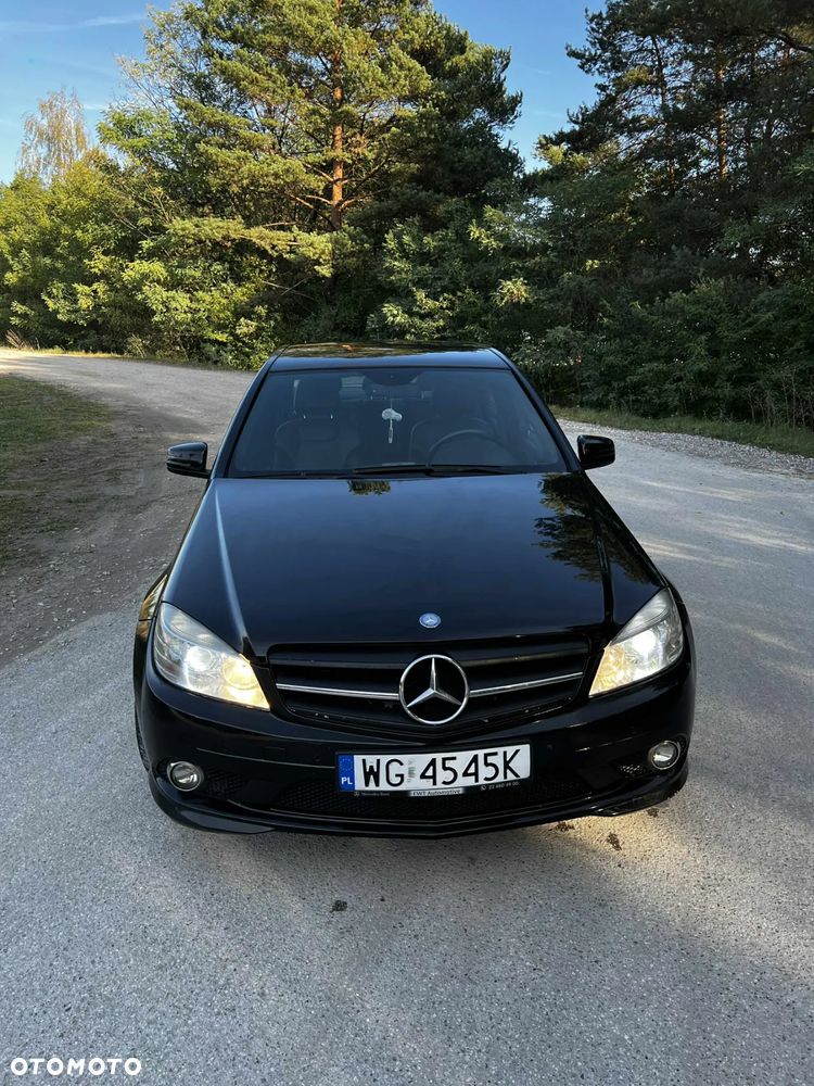 Mercedes-Benz Klasa C 220 CDI BlueEff 4-Matic Avantgarde - 3