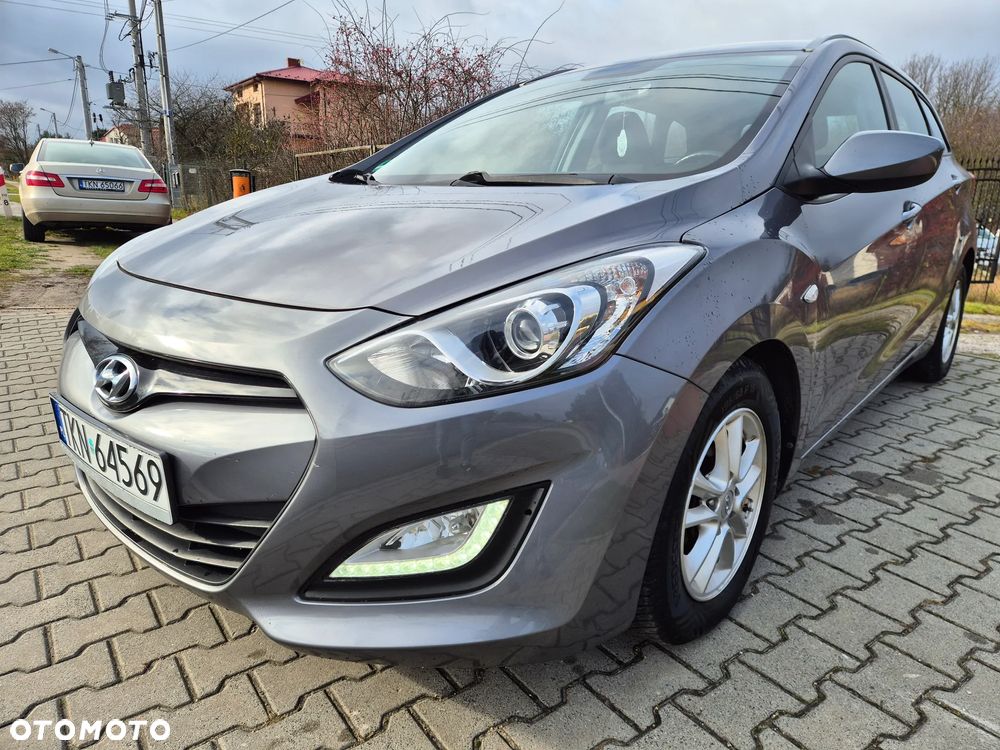 Hyundai i30 1.6 CRDi Fifa World Cup Edition - 4
