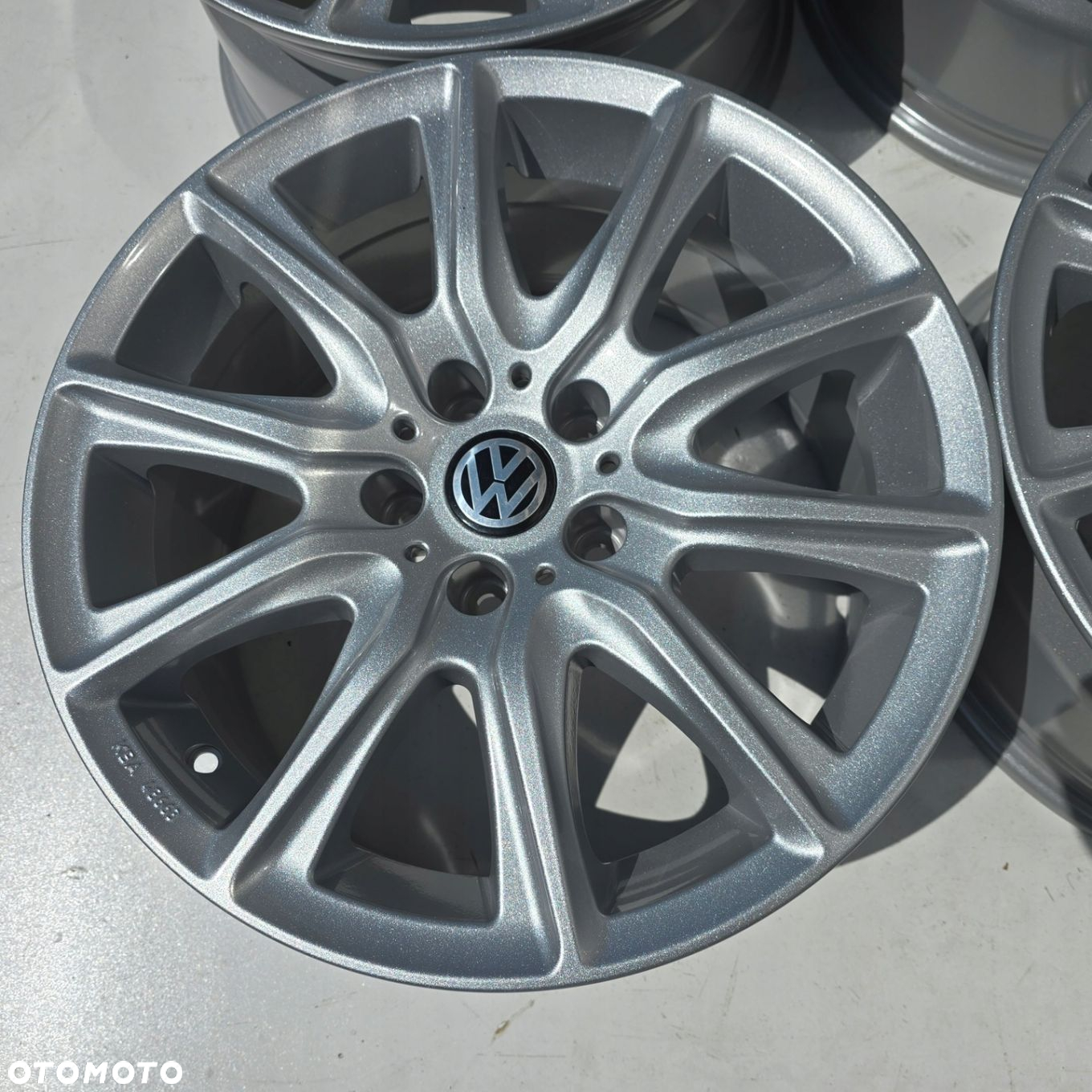 VW PASSAT B7 B8 CC TIGUAN I II ARTEON SHARAN 17 ET30 5x112 8.0 4X - 3
