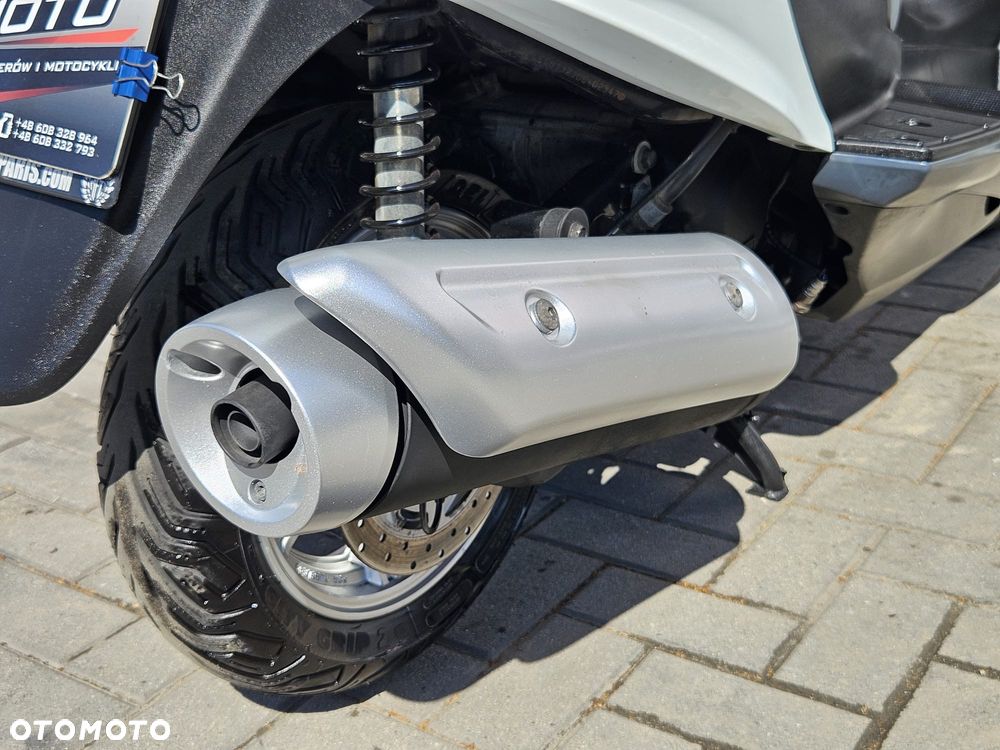 Suzuki Burgman - 9