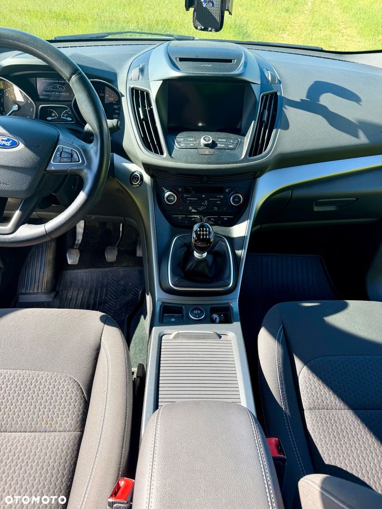 Ford Kuga 1.5 EcoBoost FWD Trend - 17