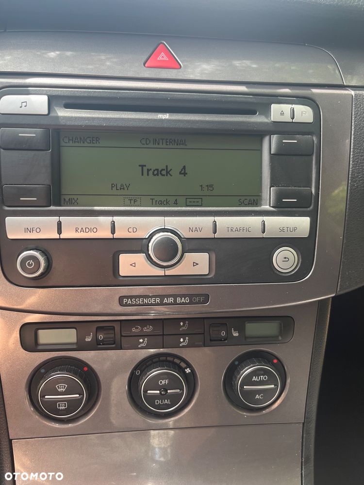 Volkswagen Passat 1.9 TDI Comfortline - 17