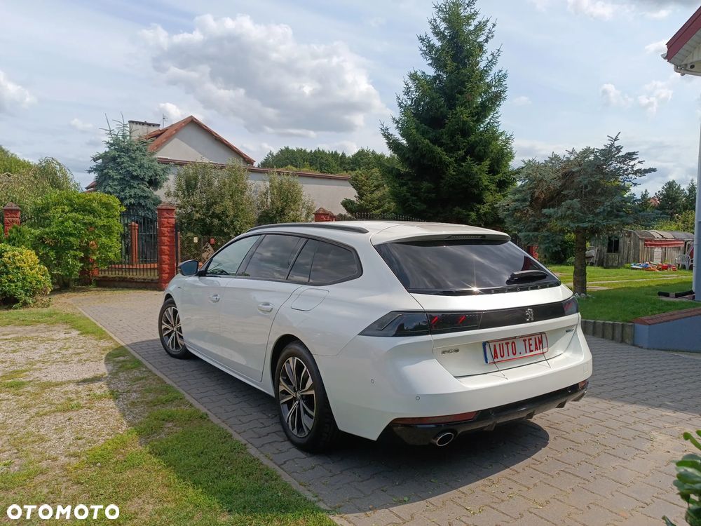 Peugeot 508 Plug-In Hybrid 180 e-EAT8 Allure - 28