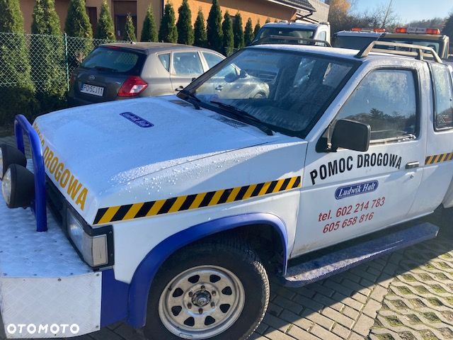 Nissan King Cab - 12