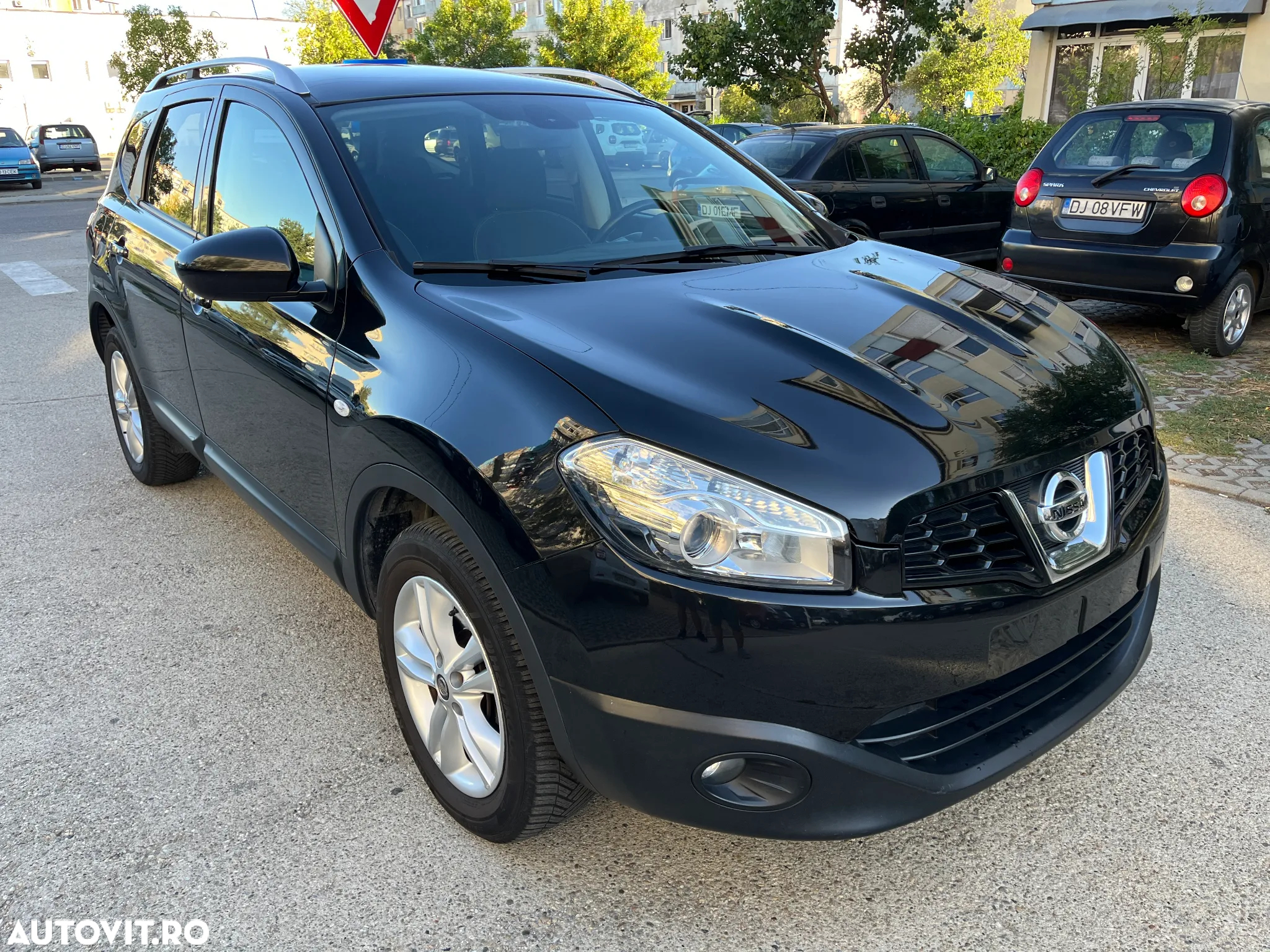 Nissan Qashqai+2 - 2