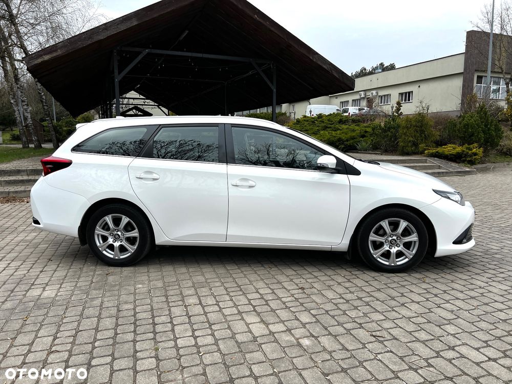 Toyota Auris 1.4 D-4D Comfort - 11