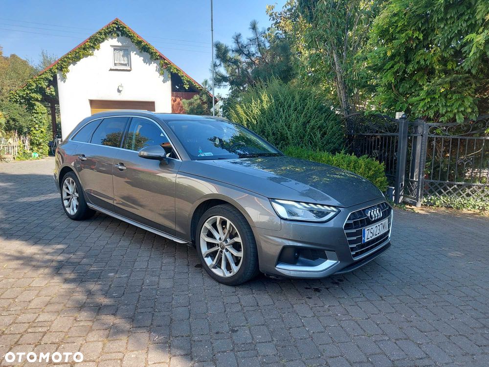 Audi A4 Limousine - 1