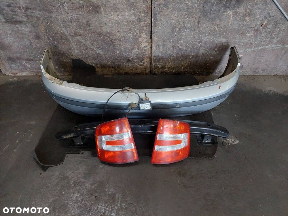 ZDERZAK TYŁ PDC + LAMPY + BELKA + MODUŁ SKODA FABIA I LIFT SEDAN LA7W - 1