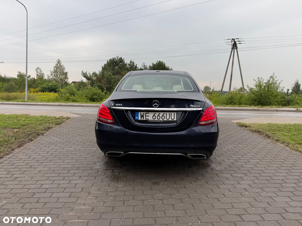 Mercedes-Benz Klasa C 300 7G-TRONIC - 5