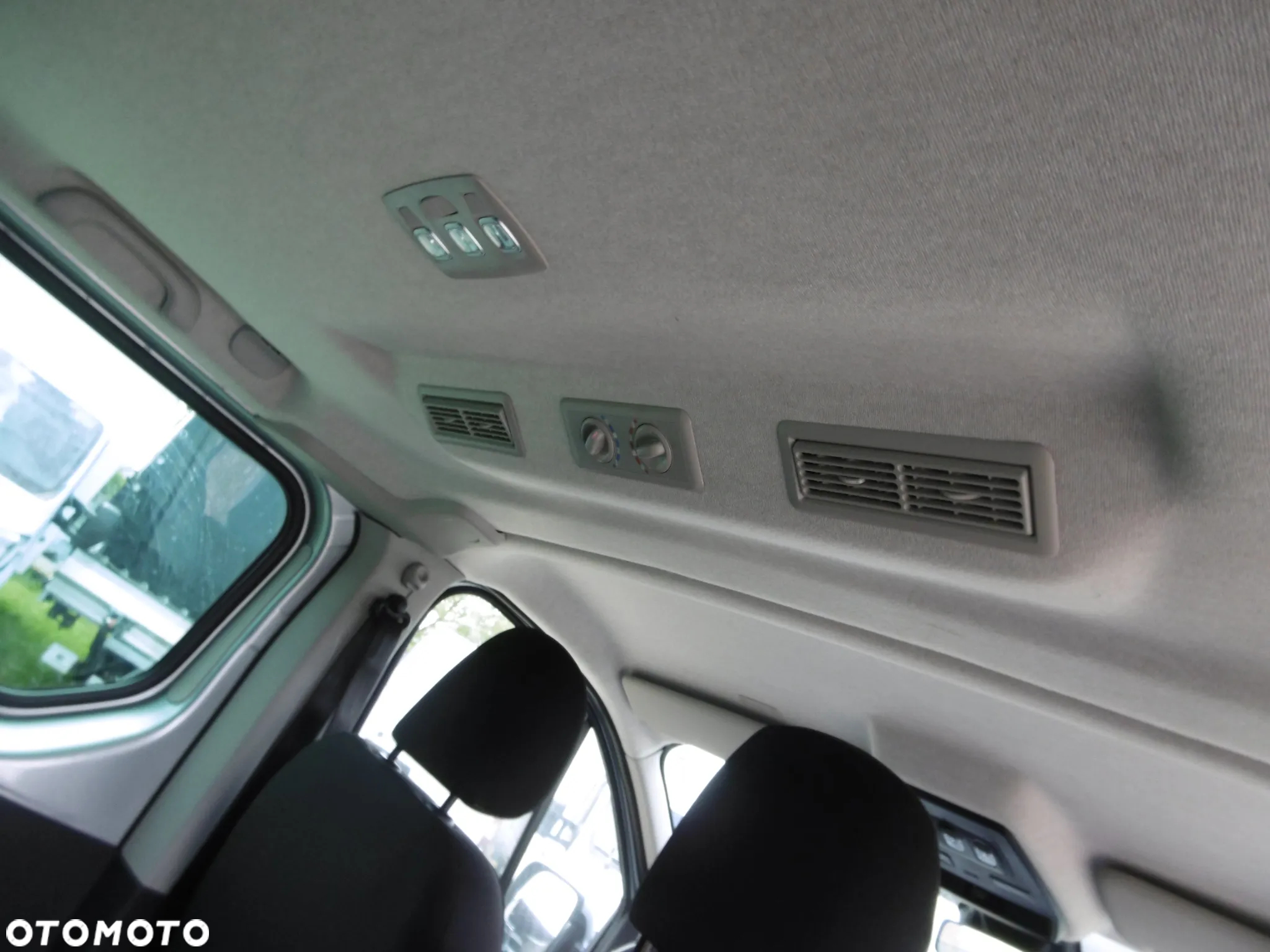 Renault Trafic SpaceClass 2.0 dCi Escapade - 8