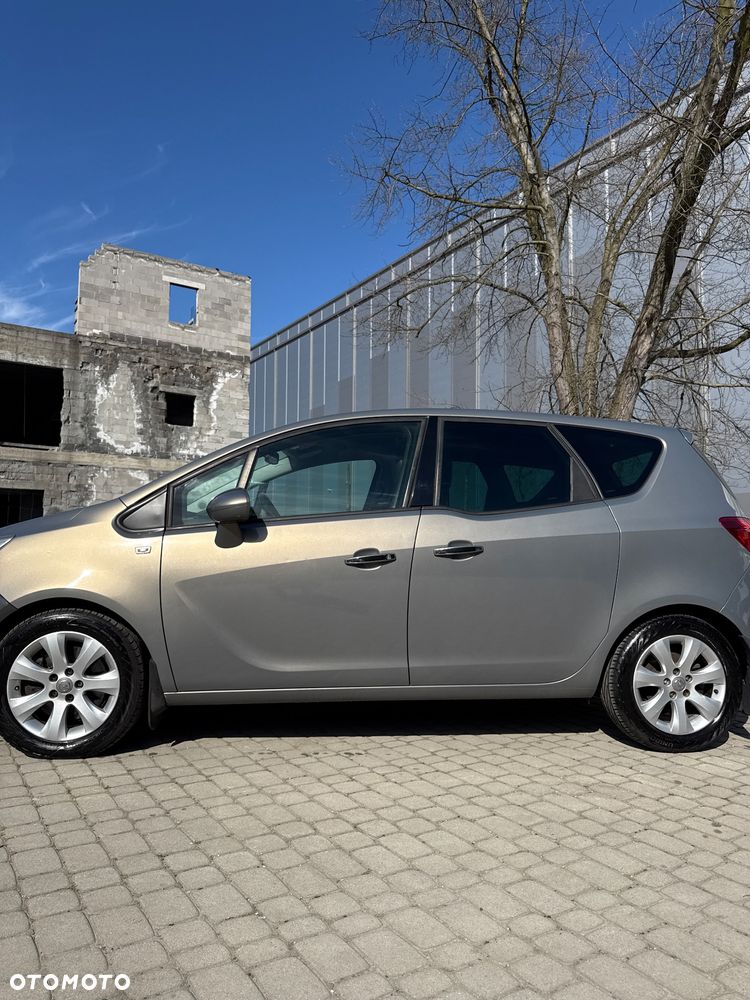Opel Meriva 1.7 CDTI Cosmo - 4