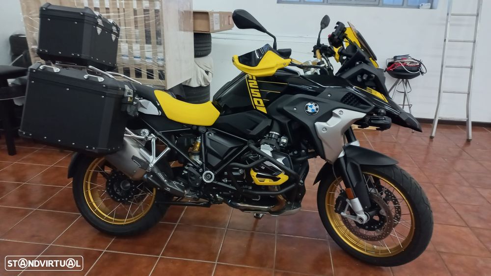 BMW R 1250 GS 40 ANOS - 14