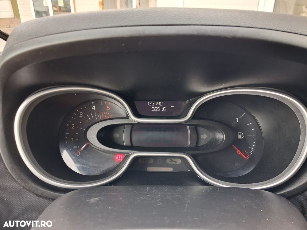 Renault TRAFIC - 15