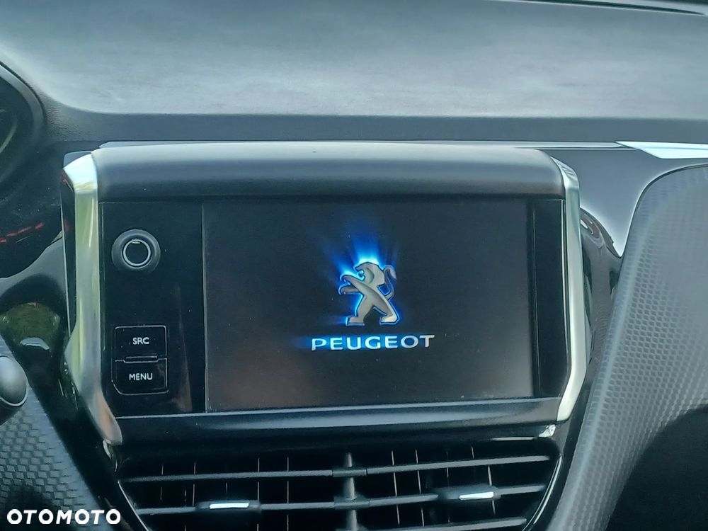 Peugeot 208 1.2 PureTech Style - 8