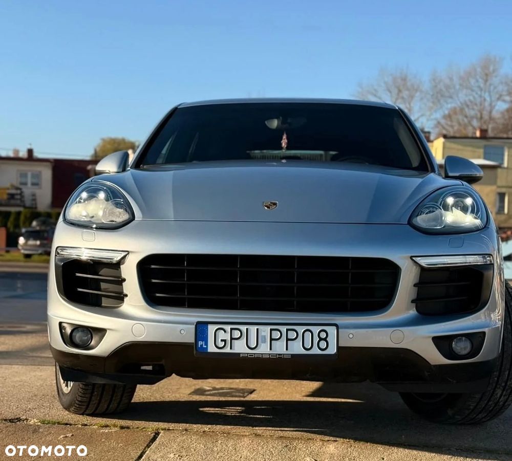 Porsche Cayenne Platinum Edition - 2