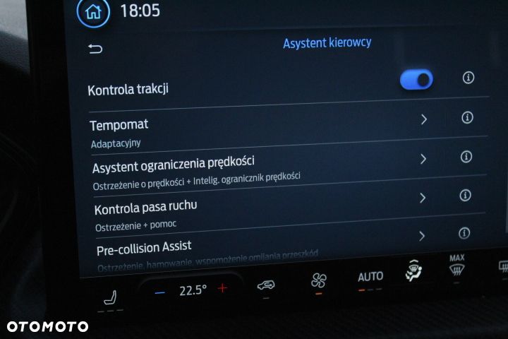 Ford Kuga 2.5 Duratec FHEV 4x4 ST-LINE X - 26