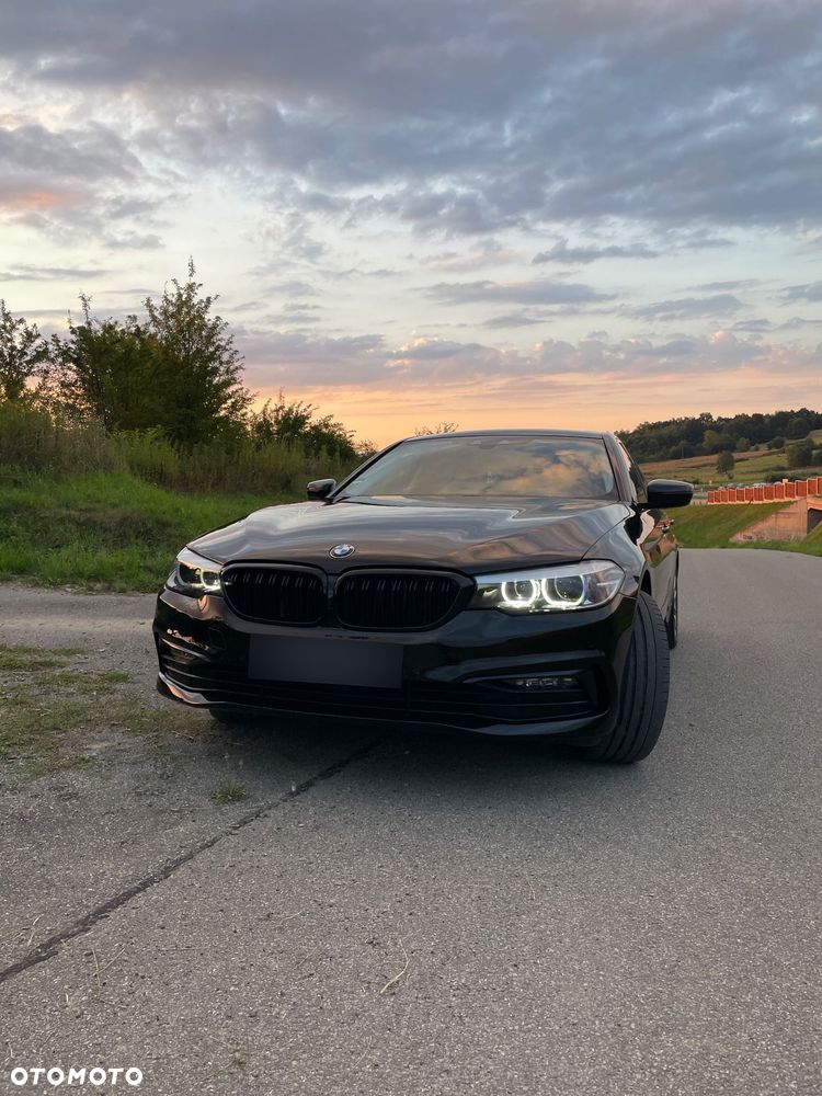 BMW Seria 5 520d xDrive - 31